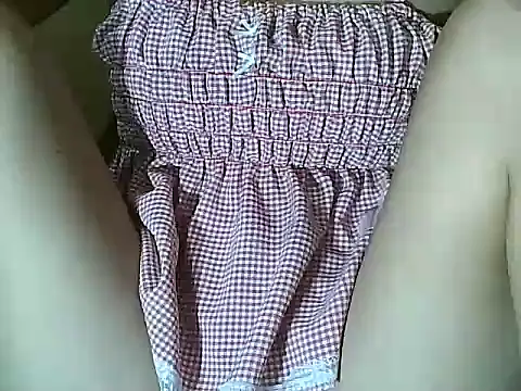 Snapshot of PinaySkinnyGirl chatting on October 31, 2025, 10:16 pm PinaySkinnyGirl online show from October 31, 2025, 10:16 pm