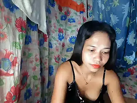 Snapshot of PinaySkinnyGirl chatting on December 15, 2025, 9:20 pm PinaySkinnyGirl online show from December 15, 2025, 9:20 pm