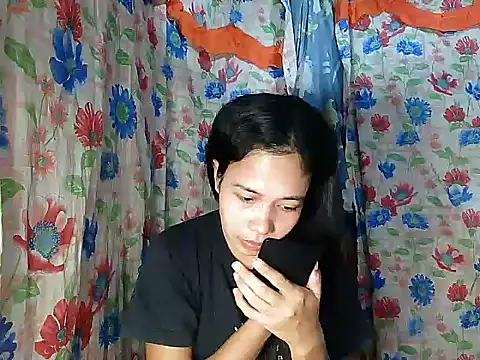 Snapshot of PinaySkinnyGirl chatting on February 7, 2026, 9:56 pm PinaySkinnyGirl online show from February 7, 2026, 9:56 pm