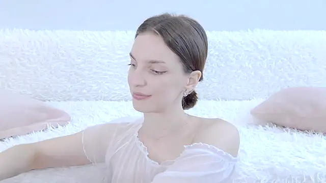 Beauty Alex online show from July 19, 2026, 3:37 am
