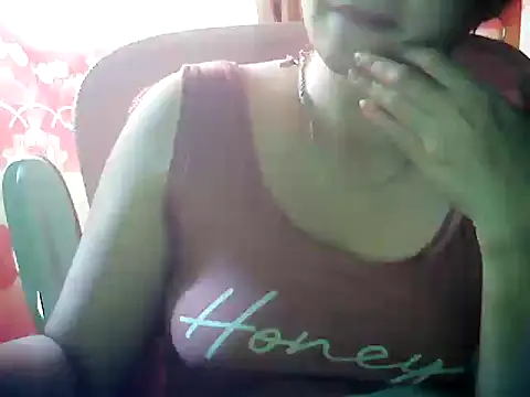 ashlylove25 online show from June 1, 2026, 1:28 am