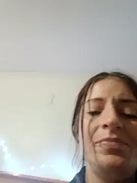 khloebanques online show from March 1, 2026, 11:49 pm