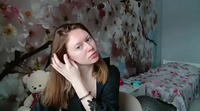 Snapshot of ConnieDaw chatting on December 19, 2024, 6:23 am ConnieDaw online show from December 19, 2024, 6:23 am