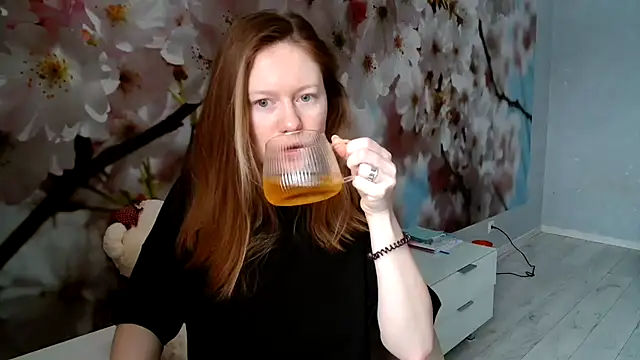 Snapshot of ConnieDaw chatting on January 20, 2025, 5:59 am ConnieDaw online show from January 20, 2025, 5:59 am