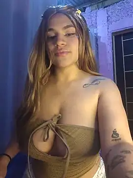 Snapshot of SexyFriends_ chatting on June 17, 2026, 12:21 am SexyFriends online show from June 17, 2026, 12:21 am