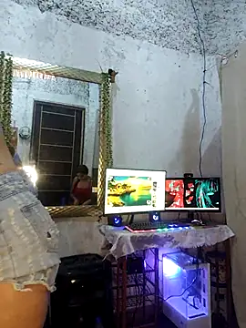 Snapshot of SexyFriends_ chatting on February 5, 2026, 8:37 pm SexyFriends online show from February 5, 2026, 8:37 pm