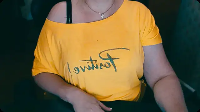 Snapshot of AlisaHot55 chatting on September 12, 2025, 9:42 am AlisaHot55 online show from September 12, 2025, 9:42 am