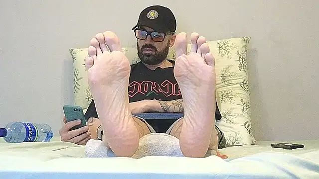 MattxFeet online show from February 14, 2026, 5:13 pm