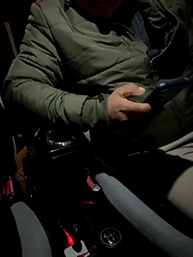 deea900 online show from December 2, 2025, 7:15 pm