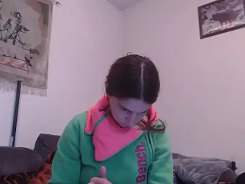 Snapshot of Geile-Luna chatting on November 6, 2025, 5:50 pm Geile-Luna online show from November 6, 2025, 5:50 pm