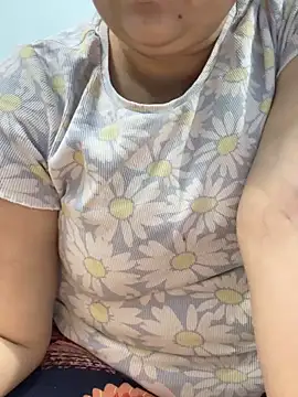 Snapshot of Preet_Kaur_69 chatting on November 28, 2025, 5:57 pm Preet Kaur 69 online show from November 28, 2025, 5:57 pm