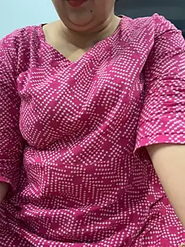 Snapshot of Preet_Kaur_69 chatting on November 2, 2025, 9:58 am Preet Kaur 69 online show from November 2, 2025, 9:58 am