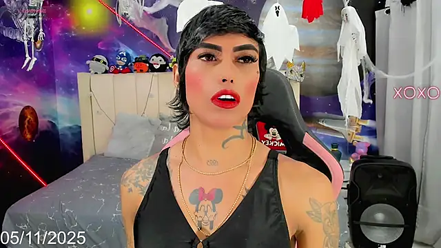 Nella Dolls online show from November 5, 2025, 4:54 pm