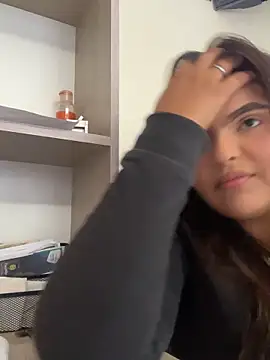 Lia sexx online show from December 16, 2025, 7:07 pm