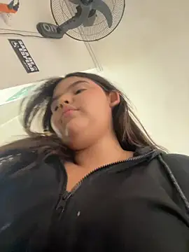 Lia sexx online show from October 3, 2025, 11:45 am