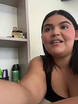 Lia sexx online show from March 27, 2026, 7:04 pm