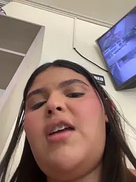 Lia sexx online show from March 28, 2026, 7:04 pm