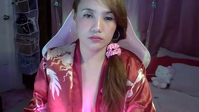 Snapshot of yourbabe_Brielle chatting on December 20, 2025, 12:19 pm yourbabe Brielle online show from December 20, 2025, 12:19 pm