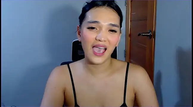 Snapshot of WONDERWOMAN2023 chatting on January 25, 2025, 2:37 am WONDERWOMAN2023 online show from January 25, 2025, 2:37 am