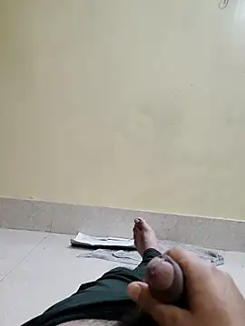 raaajjjjuu online show from October 30, 2025, 12:58 pm