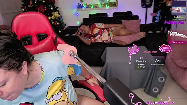 Snapshot of valery_adams1 chatting on December 1, 2025, 4:13 am valery adams1 online show from December 1, 2025, 4:13 am