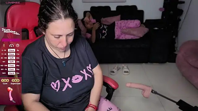 Snapshot of valery_adams1 chatting on November 10, 2025, 2:05 am valery adams1 online show from November 10, 2025, 2:05 am