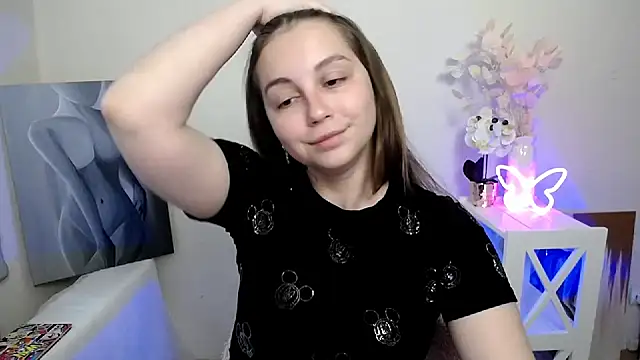 SweetPrincess  online show from May 12, 2026, 5:37 am