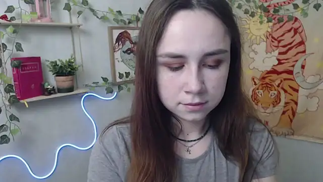 VeryVeryVeryShy  online show from April 11, 2026, 5:37 am