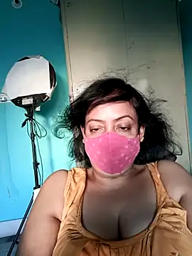 Snapshot of love_suman chatting on October 28, 2025, 12:44 am love suman online show from October 28, 2025, 12:44 am