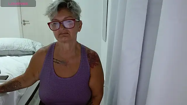 bety-cum2 online show from May 25, 2026, 5:00 pm