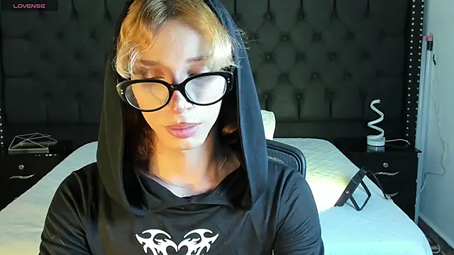 Snapshot of AndyWiilliams chatting on January 9, 2026, 10:06 pm AndyWiilliams online show from January 9, 2026, 10:06 pm