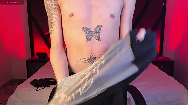 Snapshot of AndyWiilliams chatting on February 3, 2026, 2:53 am AndyWiilliams online show from February 3, 2026, 2:53 am