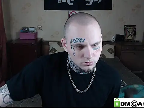 Snapshot of Keny_Collins chatting on December 2, 2025, 8:10 pm Keny Collins online show from December 2, 2025, 8:10 pm