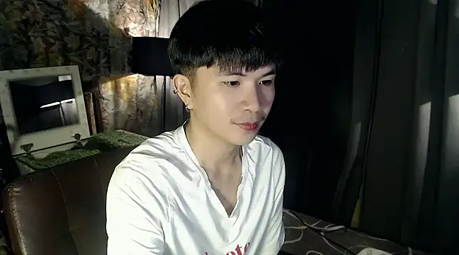 Sexy Handsome Drex online show from February 11, 2025, 2:57 pm