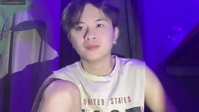 Sexy Handsome Drex online show from April 8, 2026, 2:07 pm