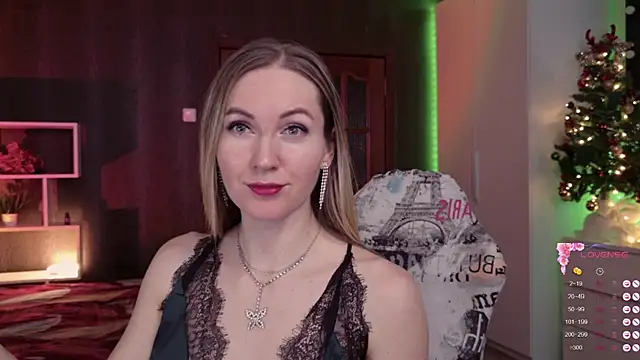 Snapshot of Hello_Lisha chatting on December 15, 2025, 8:20 am Hello Lisha online show from December 15, 2025, 8:20 am