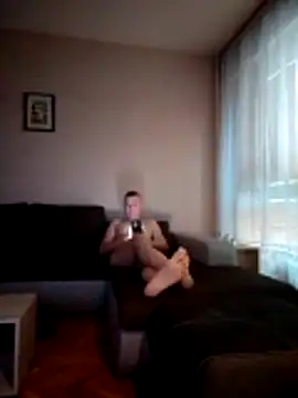 Power Art online show from November 27, 2025, 1:44 pm