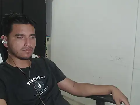 kylian 07 online show from December 16, 2025, 2:49 am