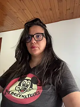 SWEETLILY18 online show from July 2, 2026, 12:44 pm