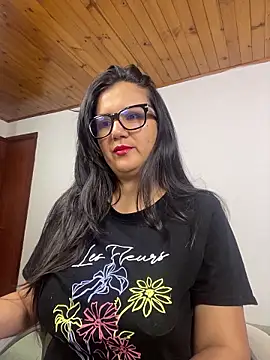 SWEETLILY18 online show from July 17, 2026, 12:57 pm