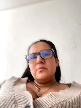 SWEETLILY18 online show from October 12, 2025, 3:35 pm