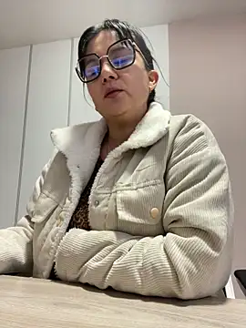 SWEETLILY18 online show from March 5, 2025, 11:28 am