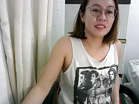 Snapshot of crizzybel chatting on March 20, 2025, 5:15 pm crizzybel online show from March 20, 2025, 5:15 pm