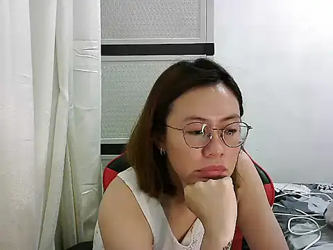 Snapshot of crizzybel chatting on March 7, 2025, 6:24 am crizzybel online show from March 7, 2025, 6:24 am