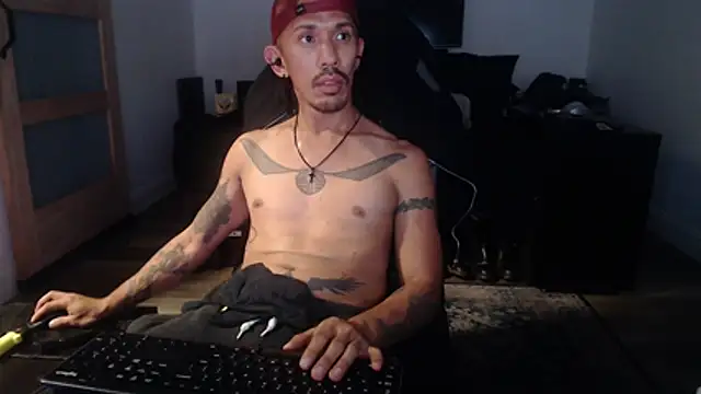 Snapshot of inc25cb@xh chatting on December 1, 2025, 8:37 am inc25cbxh online show from December 1, 2025, 8:37 am