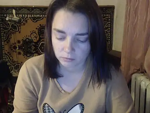 AlisaLaDiva online show from November 4, 2025, 9:18 pm