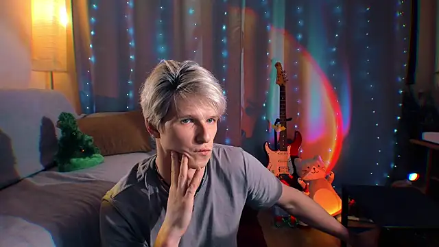 Breston Sweet online show from December 19, 2025, 6:38 am