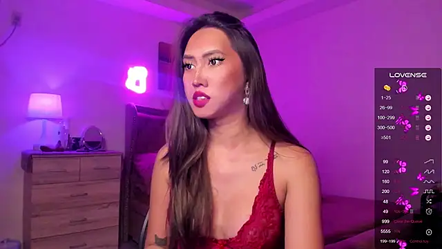 Snapshot of BombshellPH chatting on January 5, 2025, 6:13 pm BombshellPH online show from January 5, 2025, 6:13 pm
