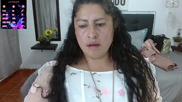 Keyla01  online show from February 11, 2026, 5:57 pm