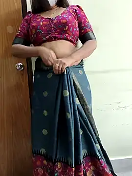 Snapshot of yoursana- chatting on November 2, 2025, 4:06 am yoursana- online show from November 2, 2025, 4:06 am